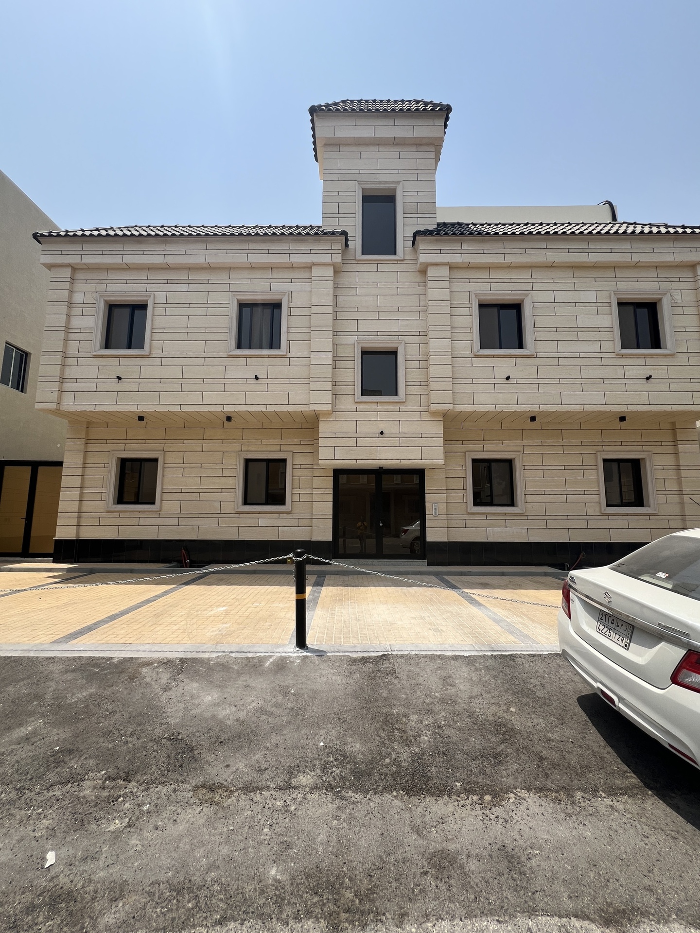 الصورة الرئيسية